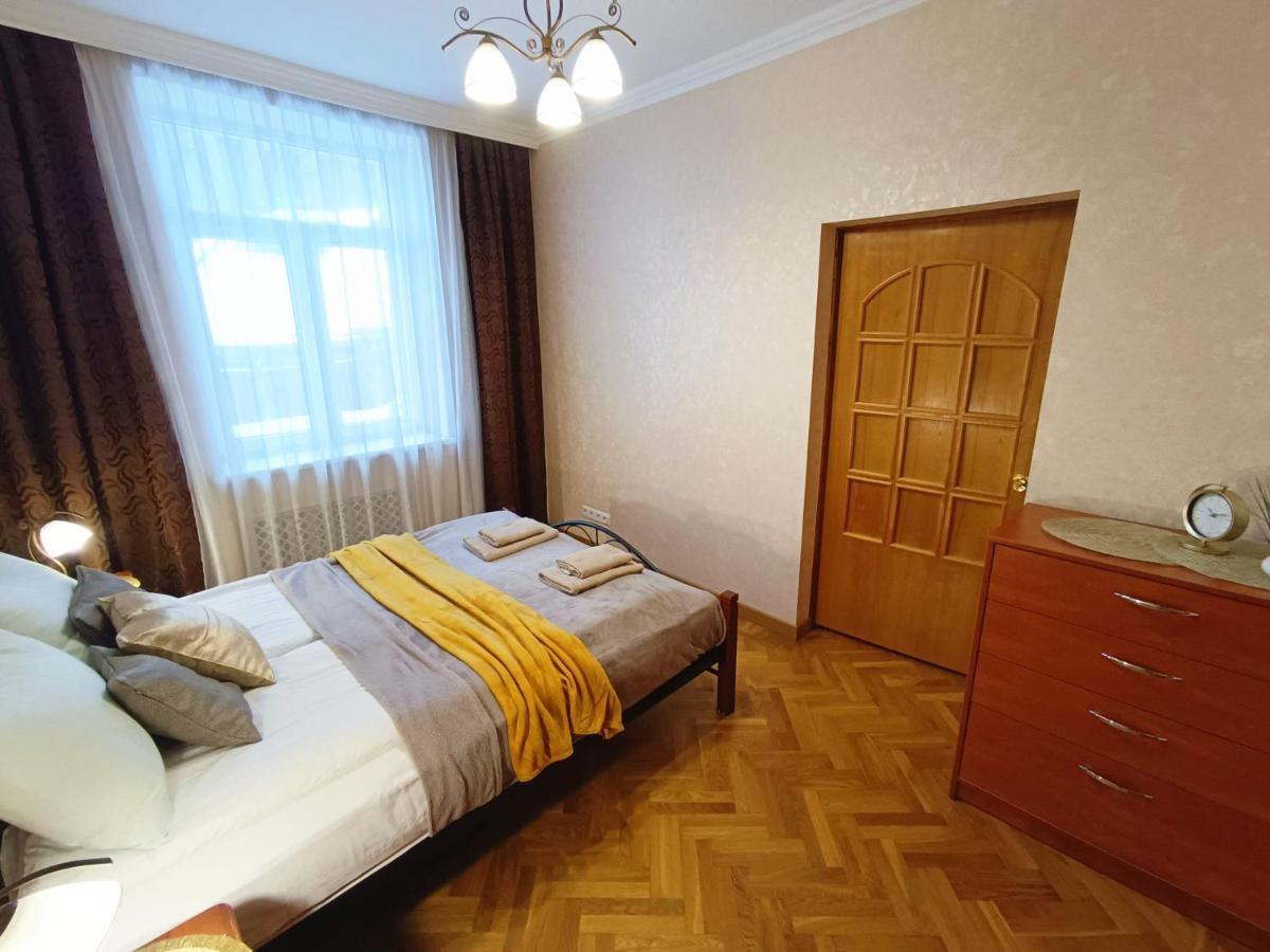 Old Town Retreat With Stunning Views 2 Bedroom Apartment Nearby The Church Of Saint Peter รีกา ภายนอก รูปภาพ