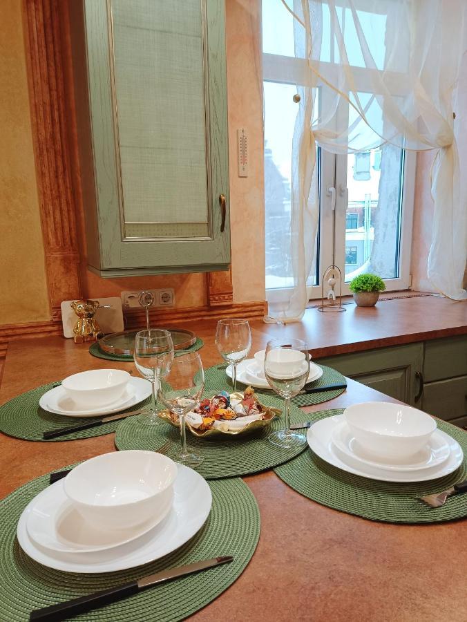 Old Town Retreat With Stunning Views 2 Bedroom Apartment Nearby The Church Of Saint Peter รีกา ภายนอก รูปภาพ