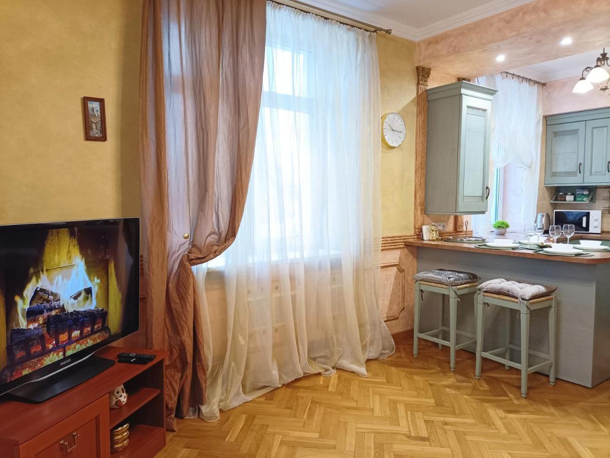 Old Town Retreat With Stunning Views 2 Bedroom Apartment Nearby The Church Of Saint Peter รีกา ภายนอก รูปภาพ